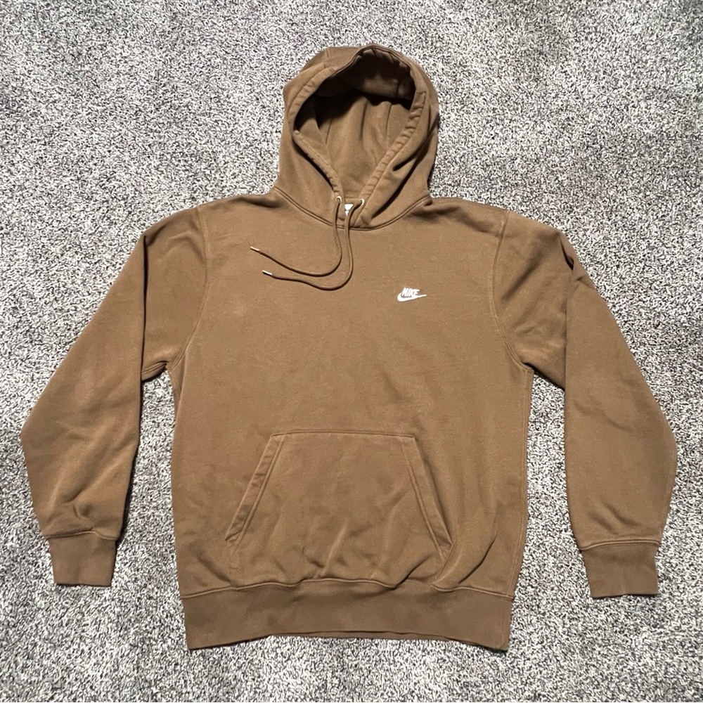 Nike Men’s Medium Sportsclub Fleece Light Brown Pullover Hoodie